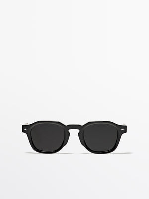 Geometric Vintage Solid Sun glasses in Black
