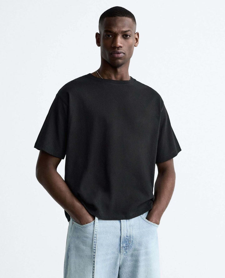 Garm Island Cropped T-shirt in black