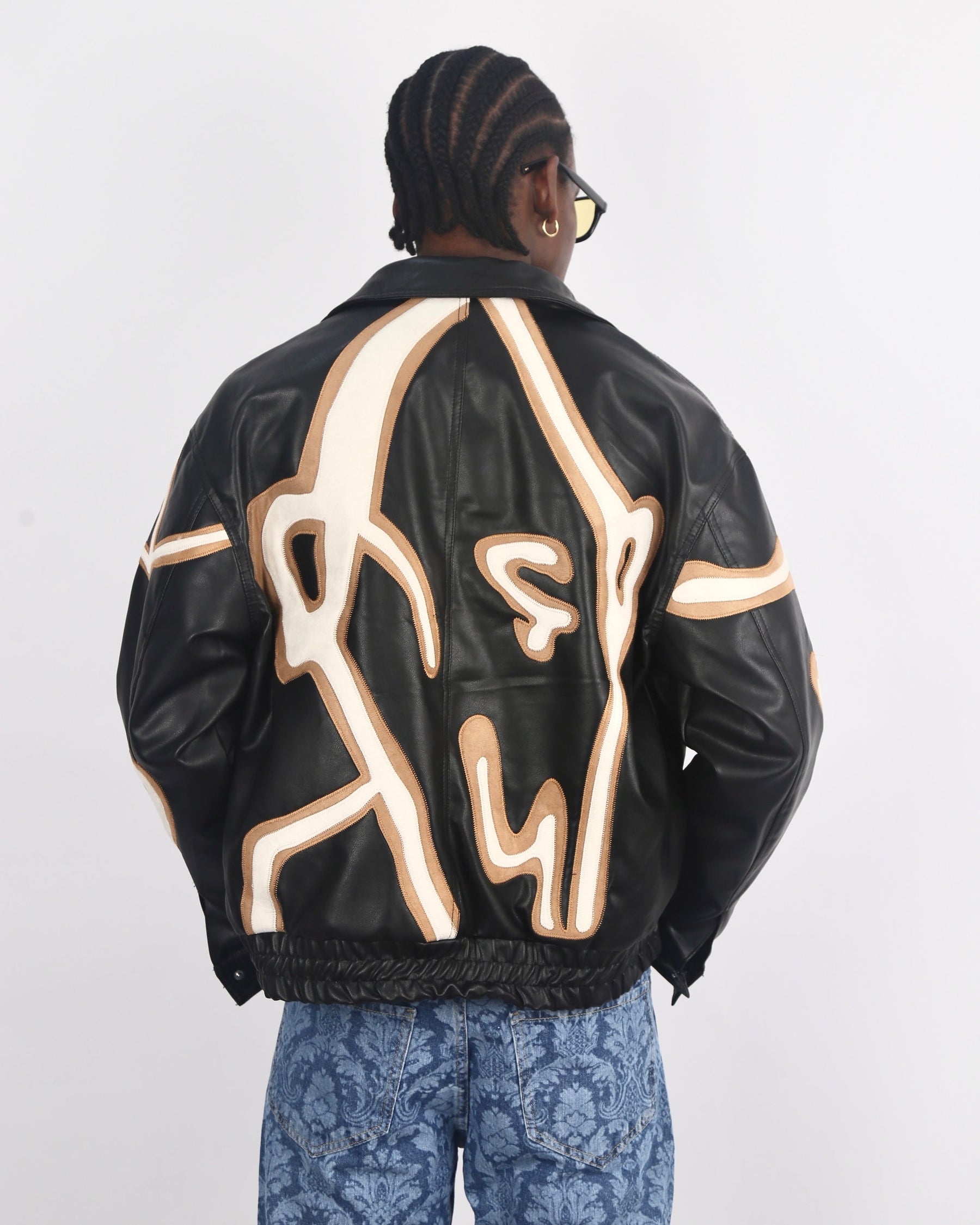 RETRO CLUB PUFFER JACKET IN BLACK