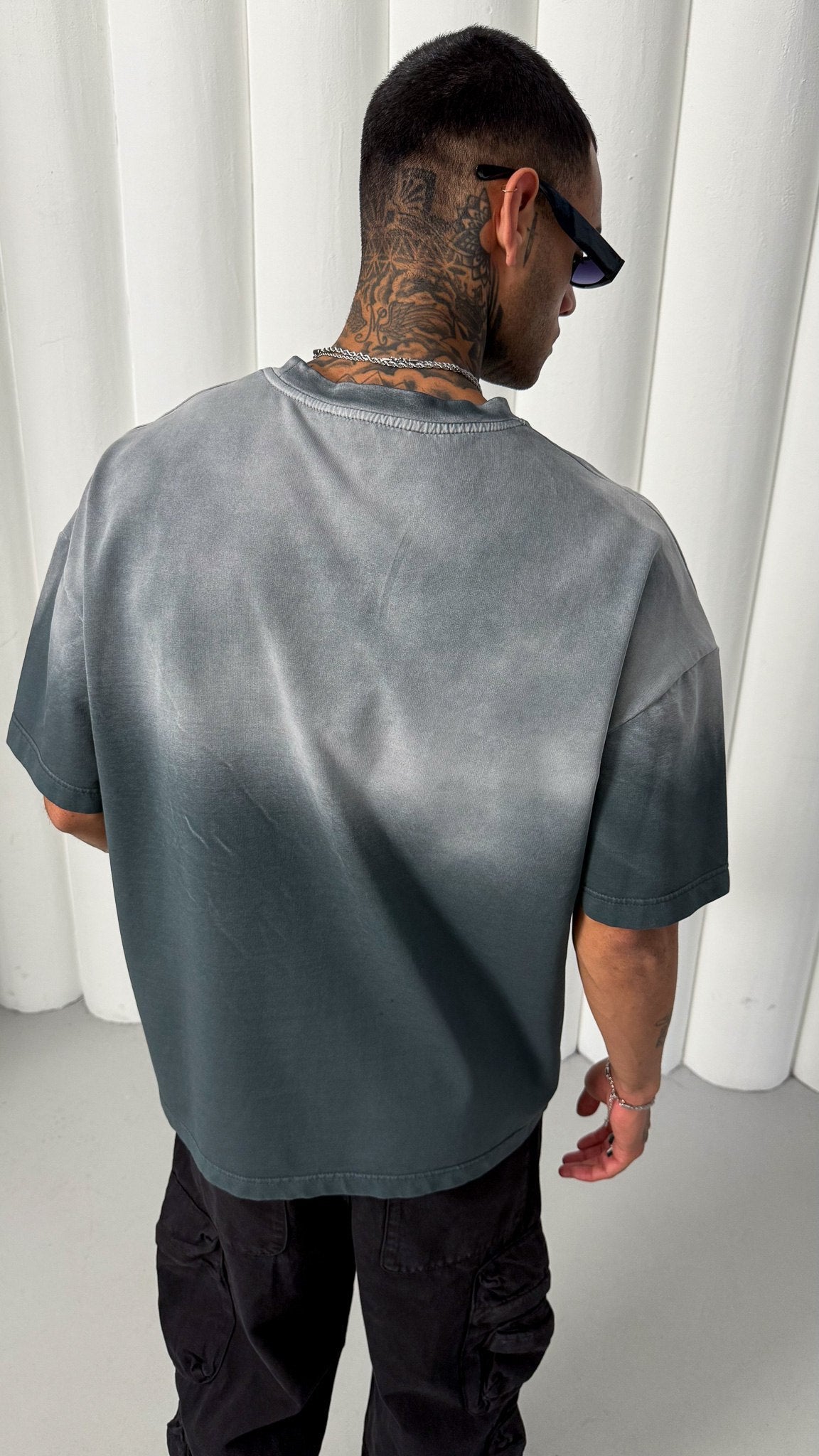 Mechanic Sun Faded T-shirt in Grey