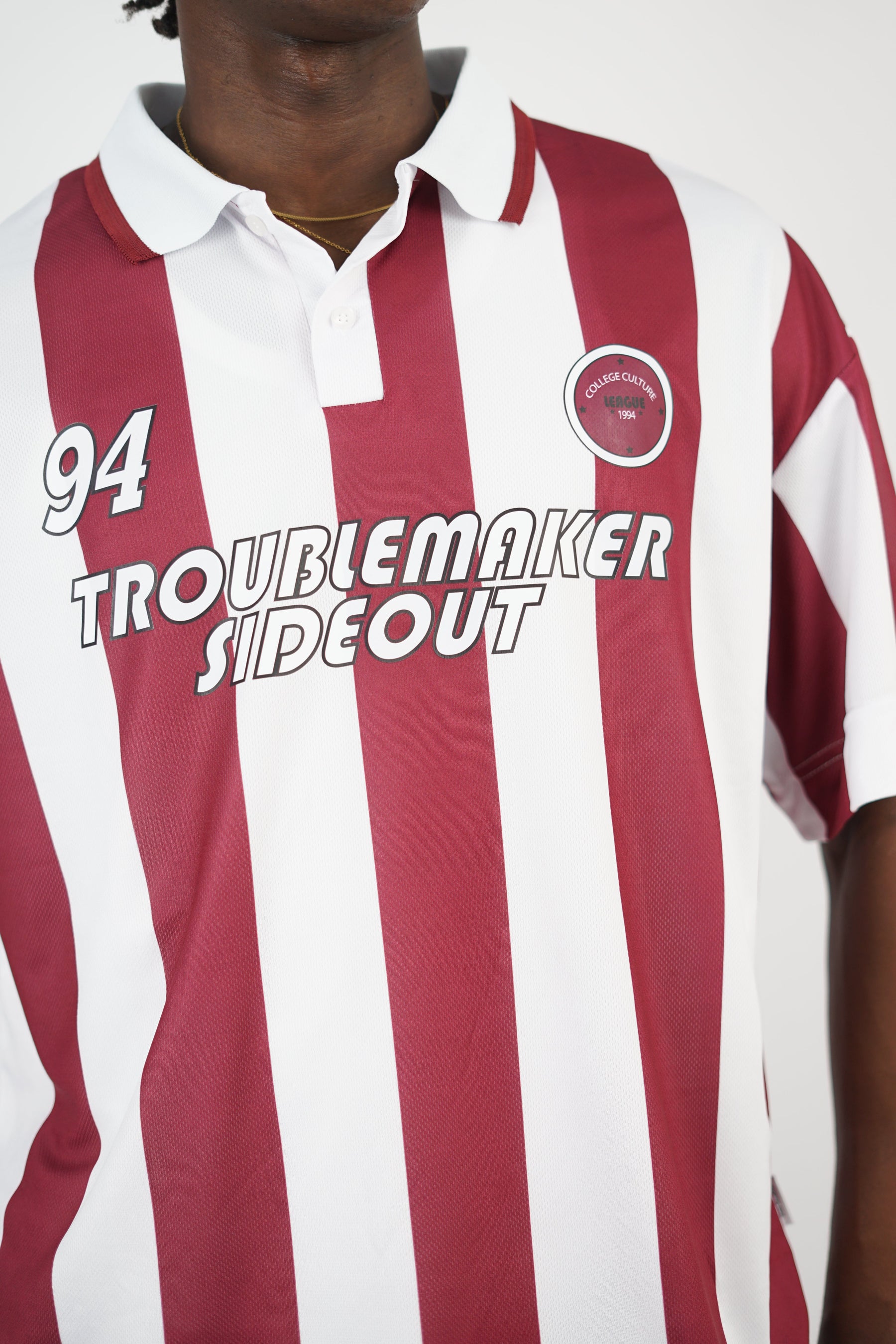 Vamos Troublemaker Oversized Polo T-shirt in burgundy