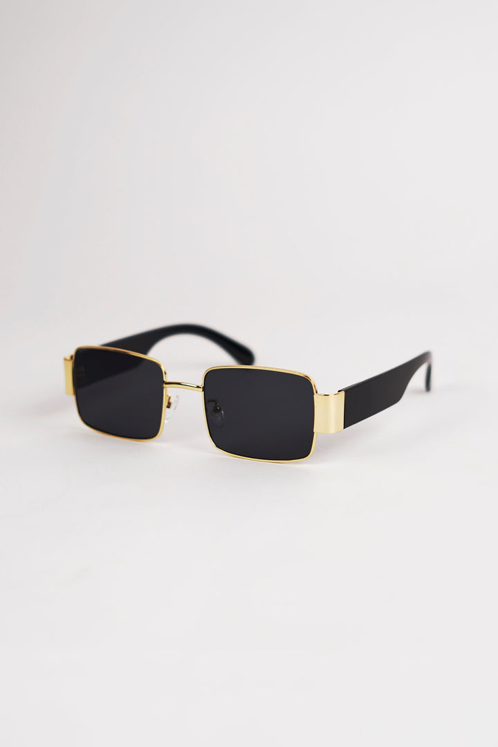 Bold gold Frame Vintage Sun glasses