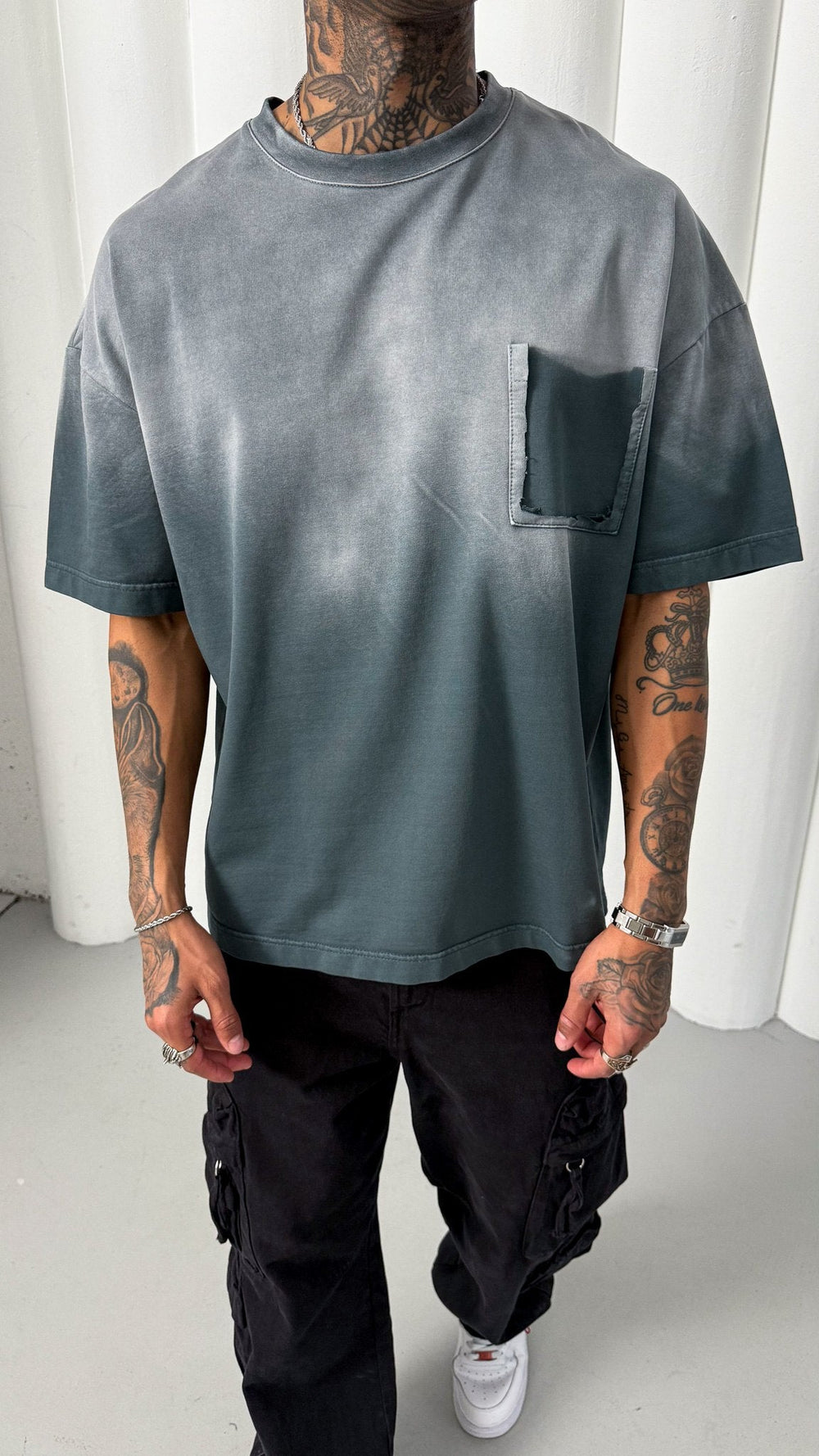 Mechanic Sun Faded T-shirt in Grey