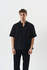 Retro club V neck shirt in black