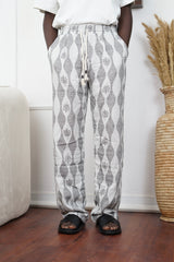 Giesto Tree Patterned Textured pants in grey