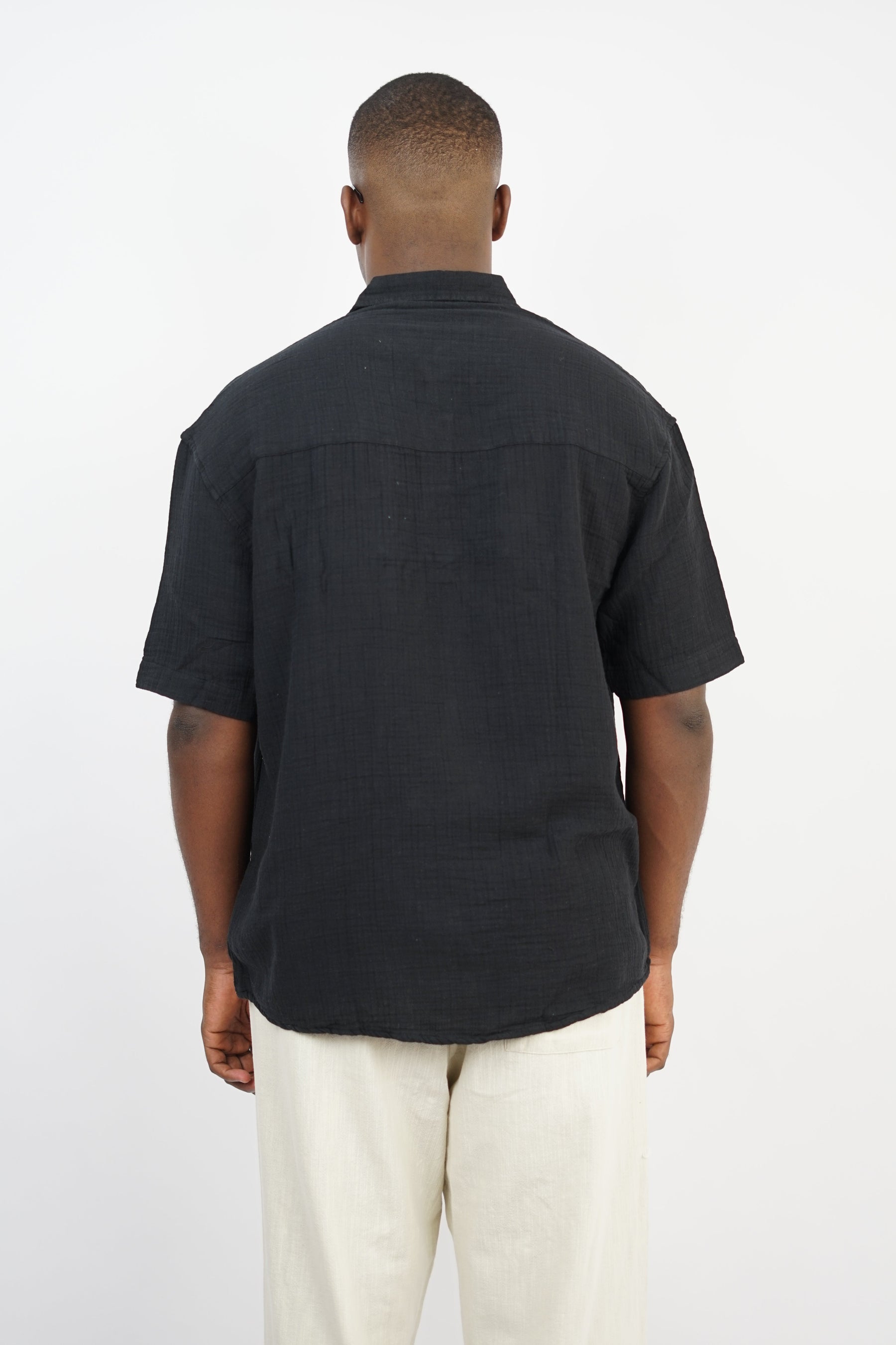 Giesto linen short sleeve shirt in black