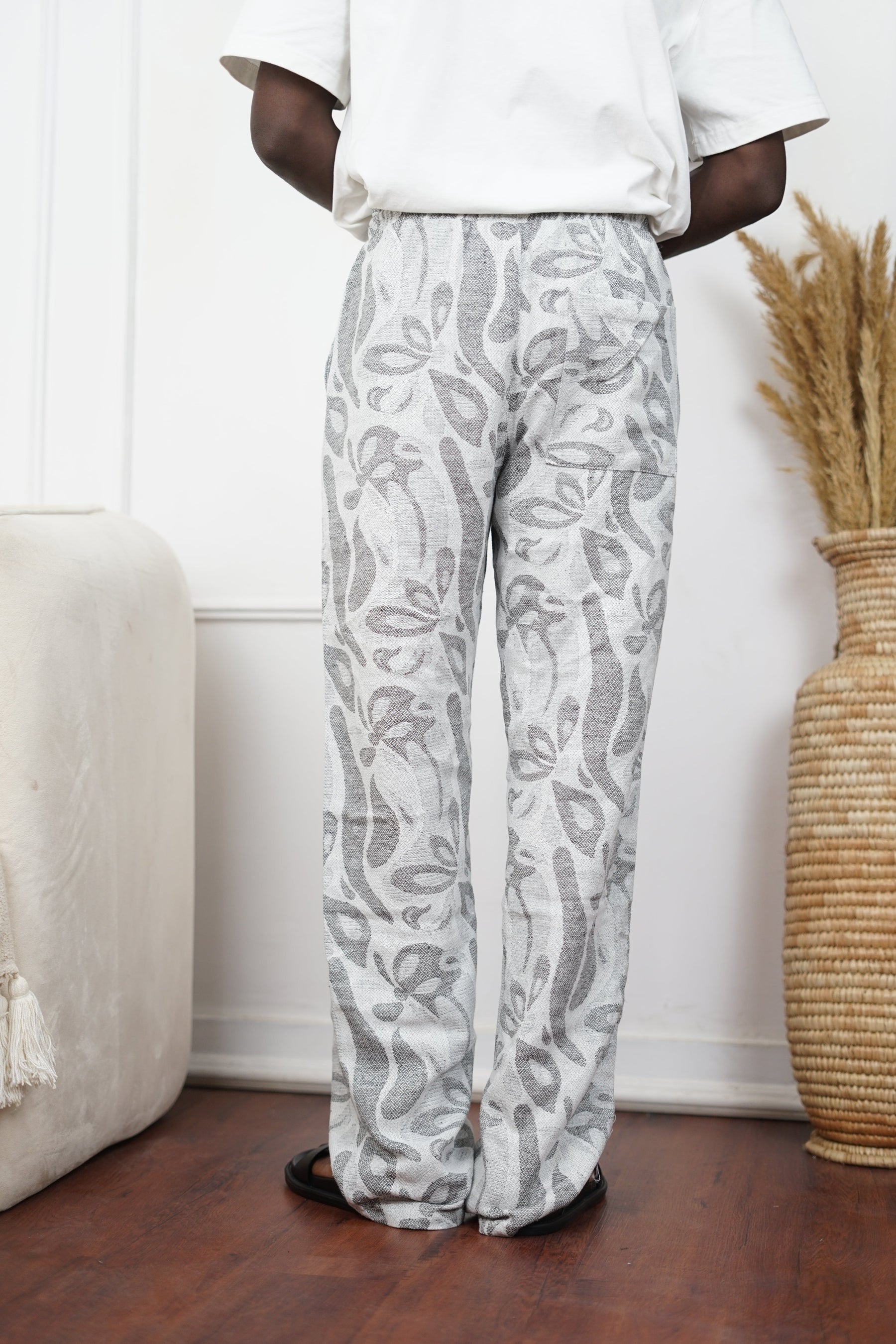 Giesto Patterned Textured pants in grey