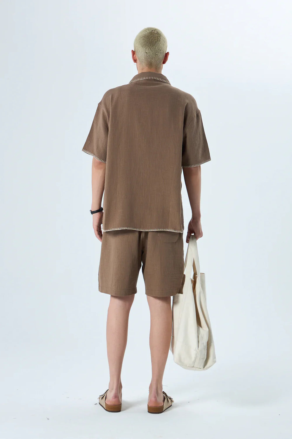 GARM ISLAND SEWING DETAILED OVERSIZE MUSLIN LINEN SHORTS SET BROWN