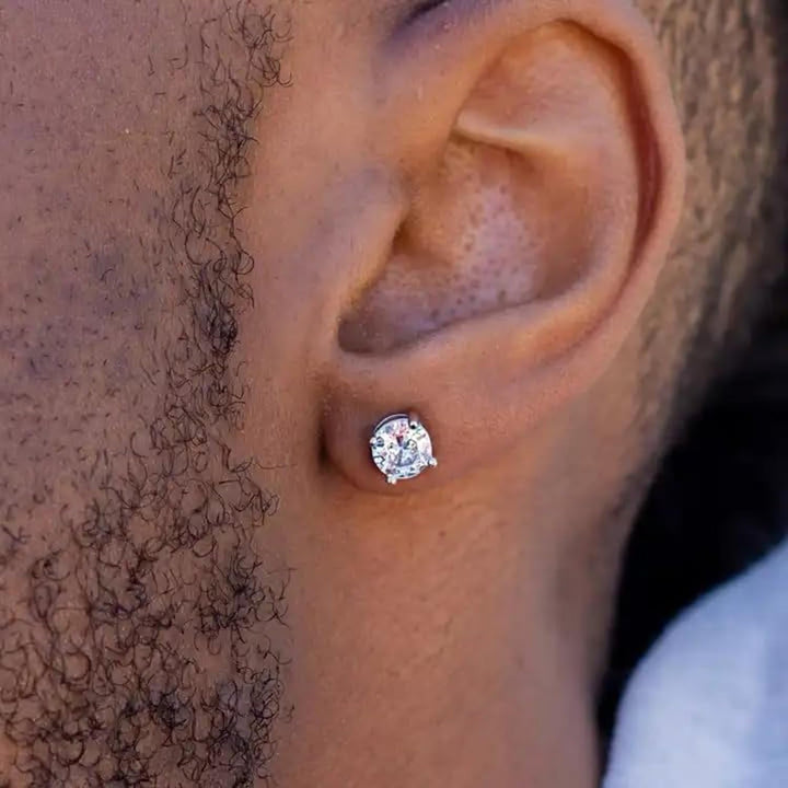 Magnetic earring in silver