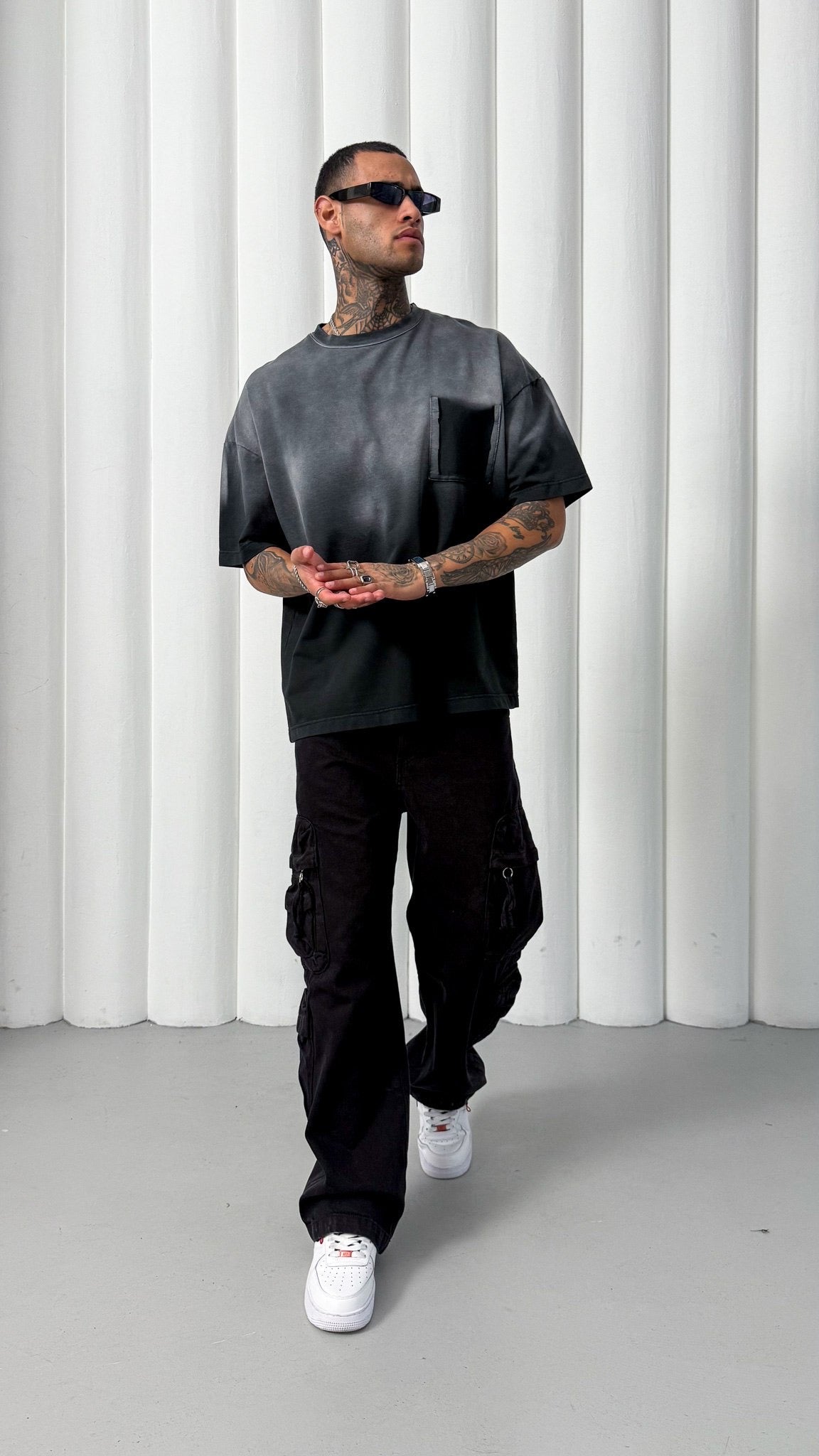 Mechanic Sun Faded T-shirt in Black