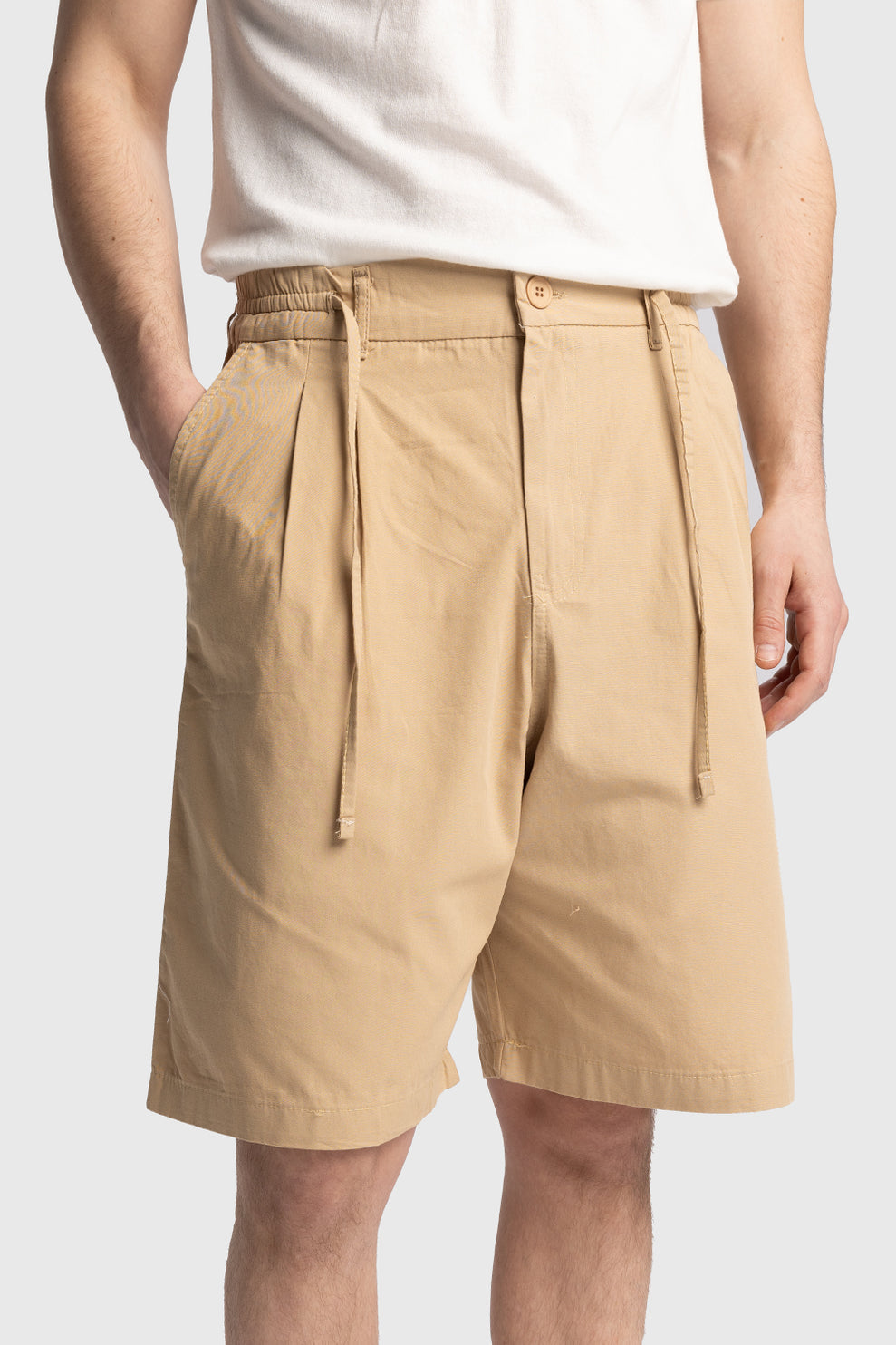 Giesto linen shorts in carton