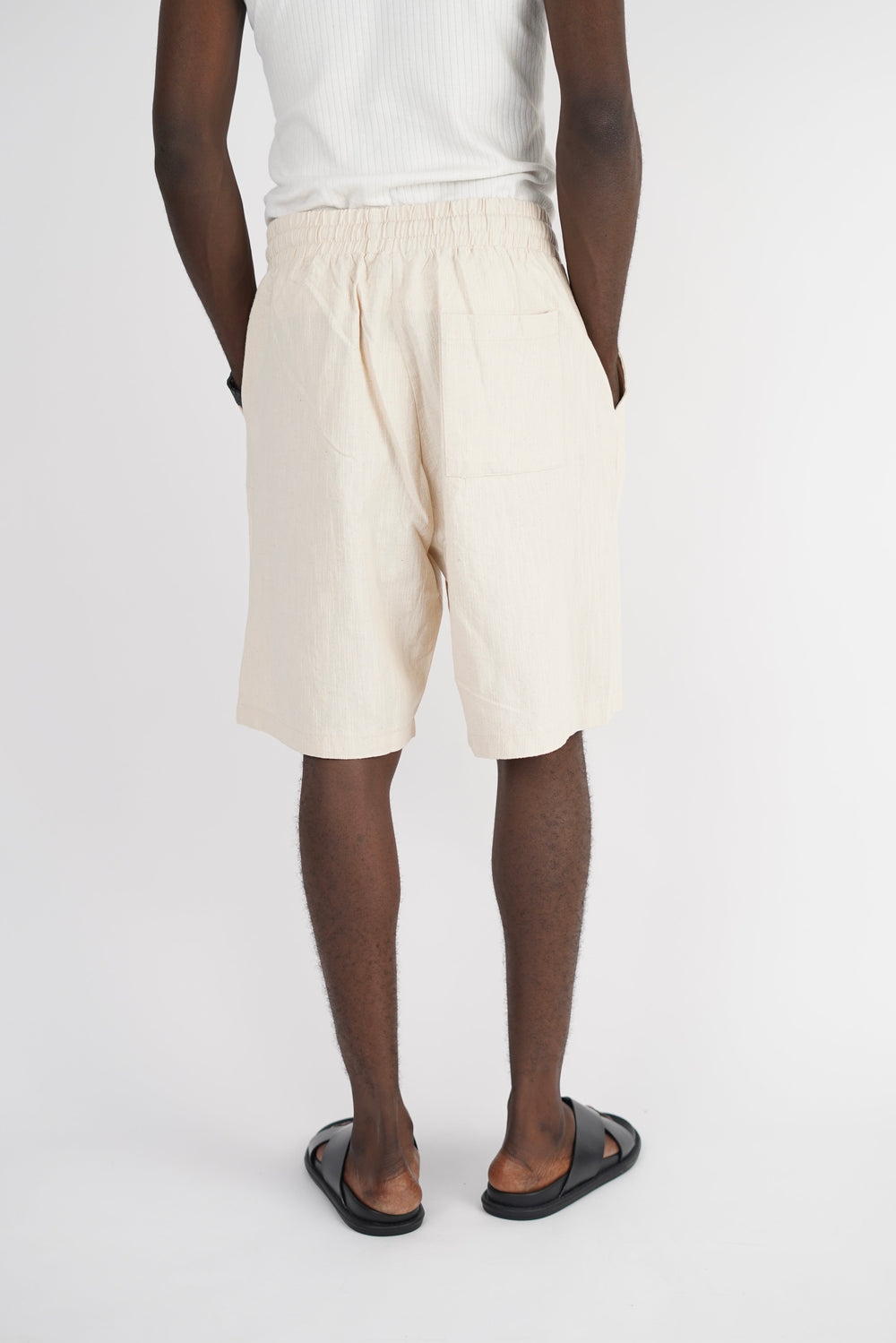 Vamos Linen Shorts in Beige