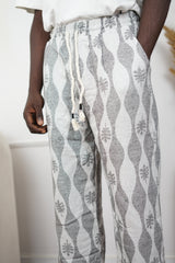 Giesto Tree Patterned Textured pants in grey