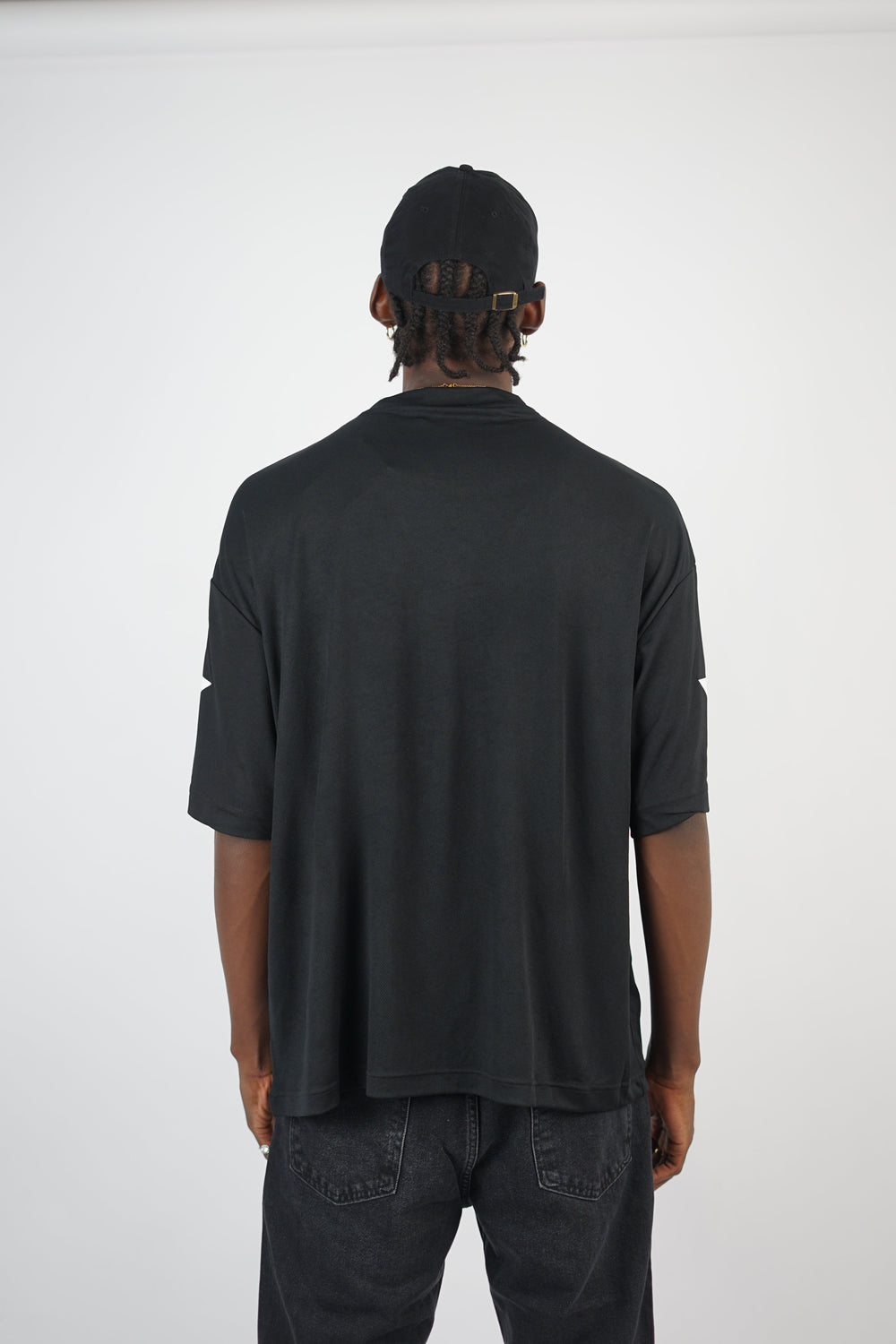 Essence of Life American Football Jersey T-shirt in Black