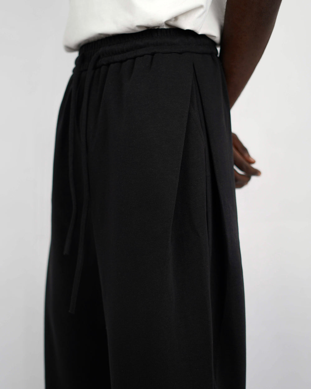Nuclear fussion Hakama Drawstring Sweat Pants in Black