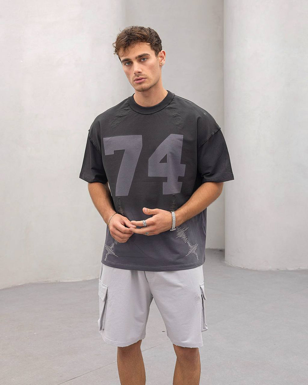 2morrow Graphic Stitch T-shirt in Grey