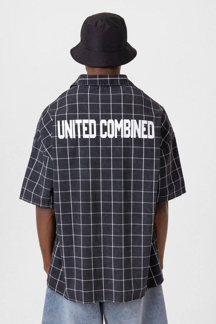 Vamos United Check Patterned T-shirt in Black