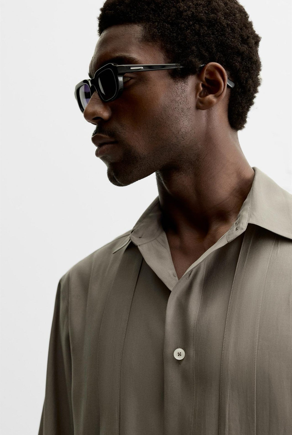 Mechanic Flowing Shirt with Bow in Khaki