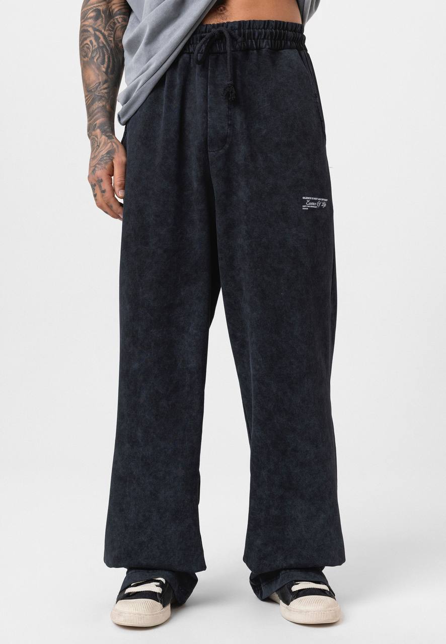 Essence of Life Straight Sweatpants in Washed Black