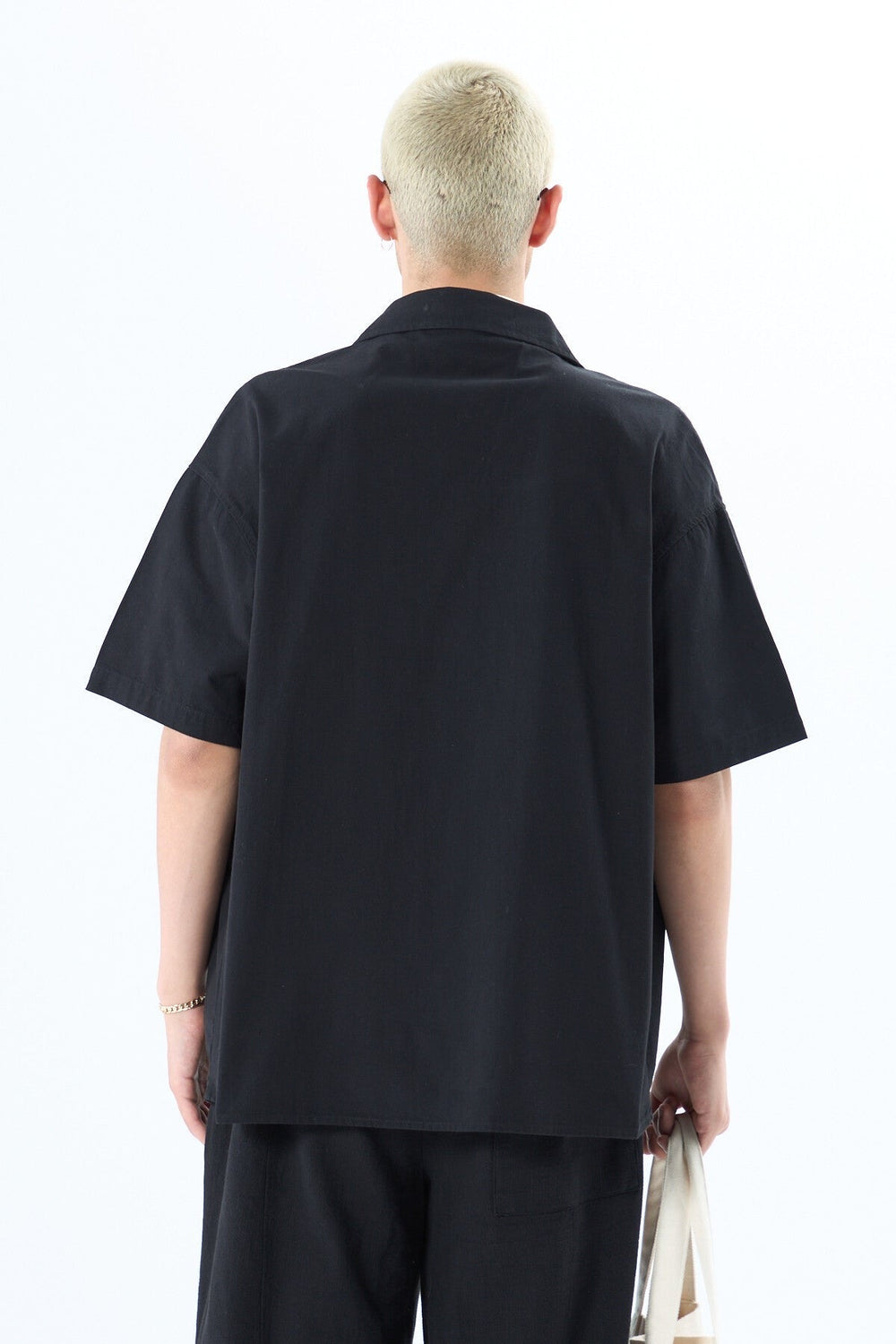 GARM ISLAND EMBROIDERED POCKETLESS SHORT SLEEVE OVERSIZE LINEN SHIRT BLACK