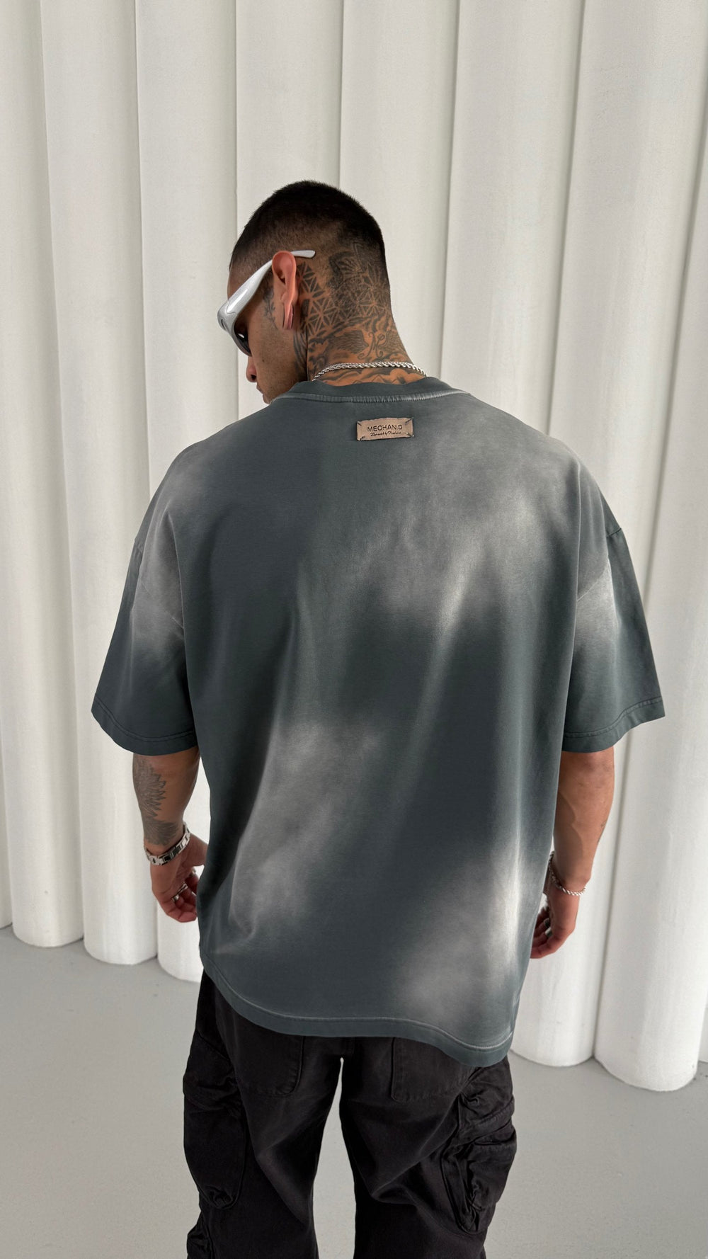 Mechanic Double Pocket Sun Faded T-shirt in Grey