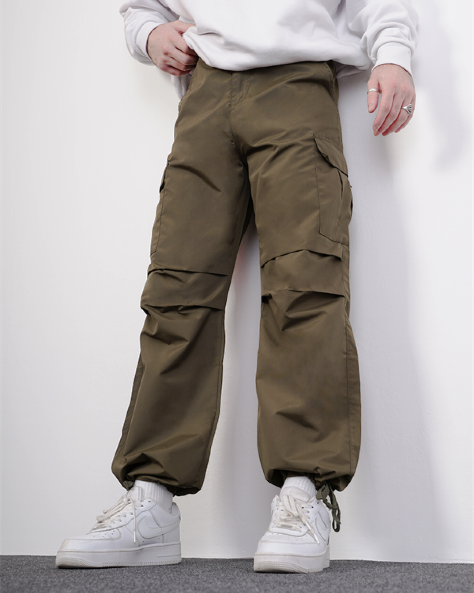Difransel Parachute Fabric Cargo Pants in Khaki – GARM Difransel Parachute Fabric Cargo Pants in Khaki – GARM
