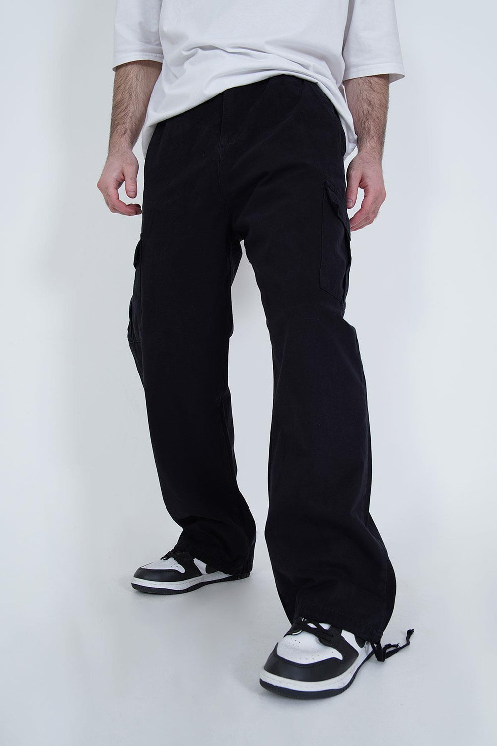Difransel Banan Cargo Pants in black